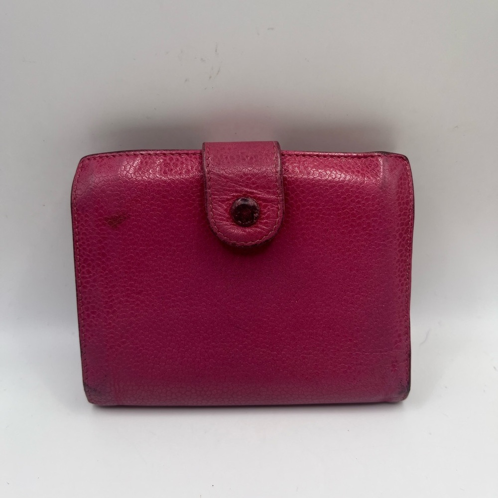 Chanel Pink Caviar Leather Wallet with Iconic CC Logo - Picture 2 of 9